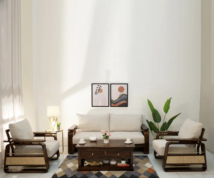 Is Solid Wood Furniture Sustainable? What Indian Buyers Should Know